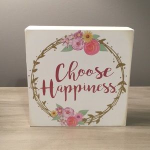“Choose Happiness” room decor